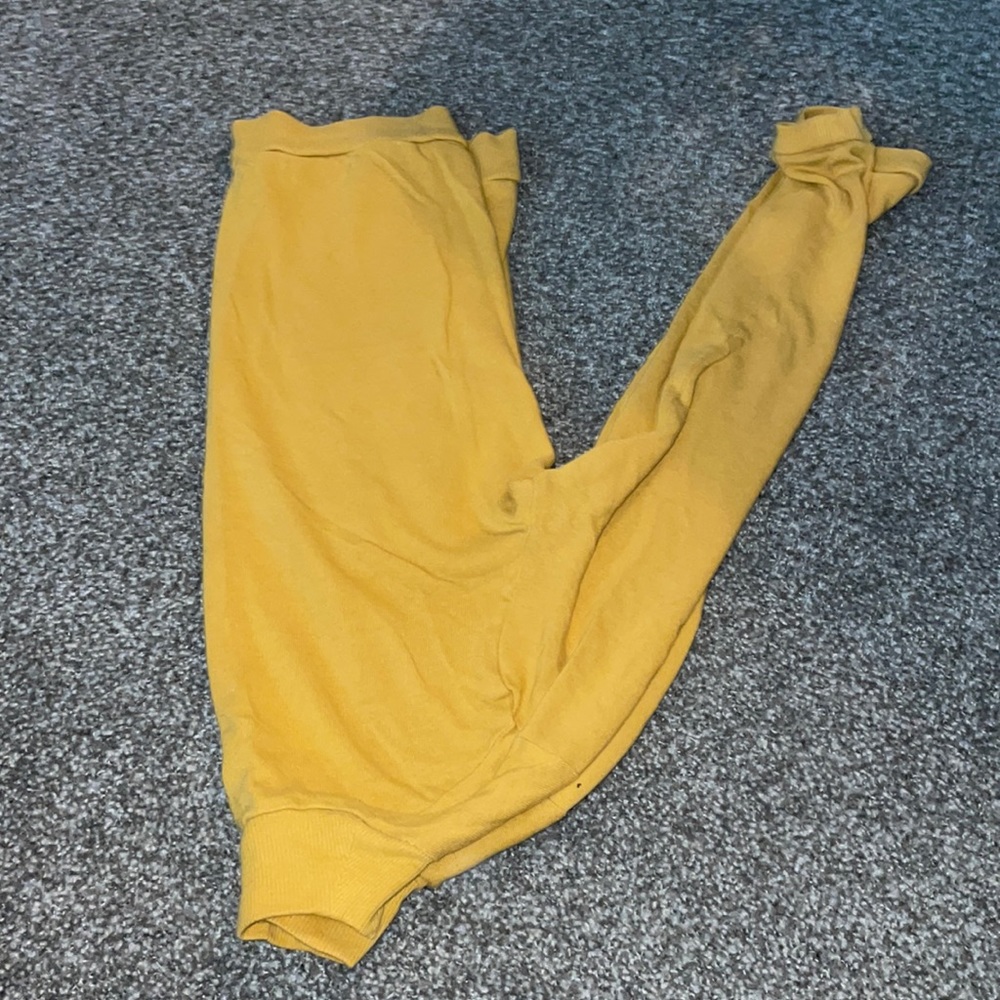 Mustard yellow long sleeve !